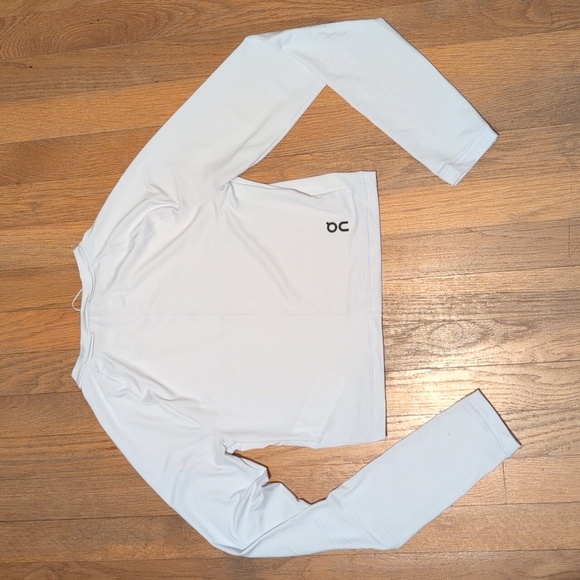 On Women's Movement Long-T Crop - Picture 3 of 3